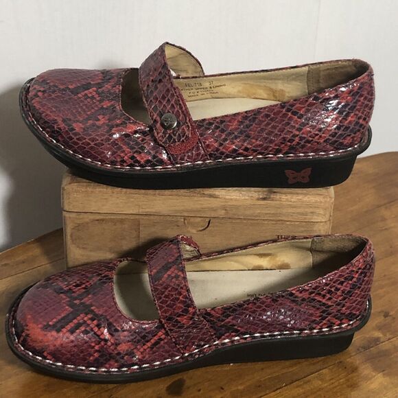 Alegria Mary Jane Clog Womens 37 Red Black Snakeskin Embossed Feliz Shoe Nursing - Picture 8 of 16